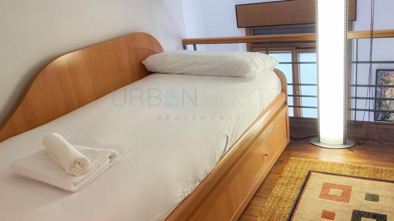 Vivienda Turistica Con Encanto Centrico, Wifi Y Patio Bilbao Exterior photo